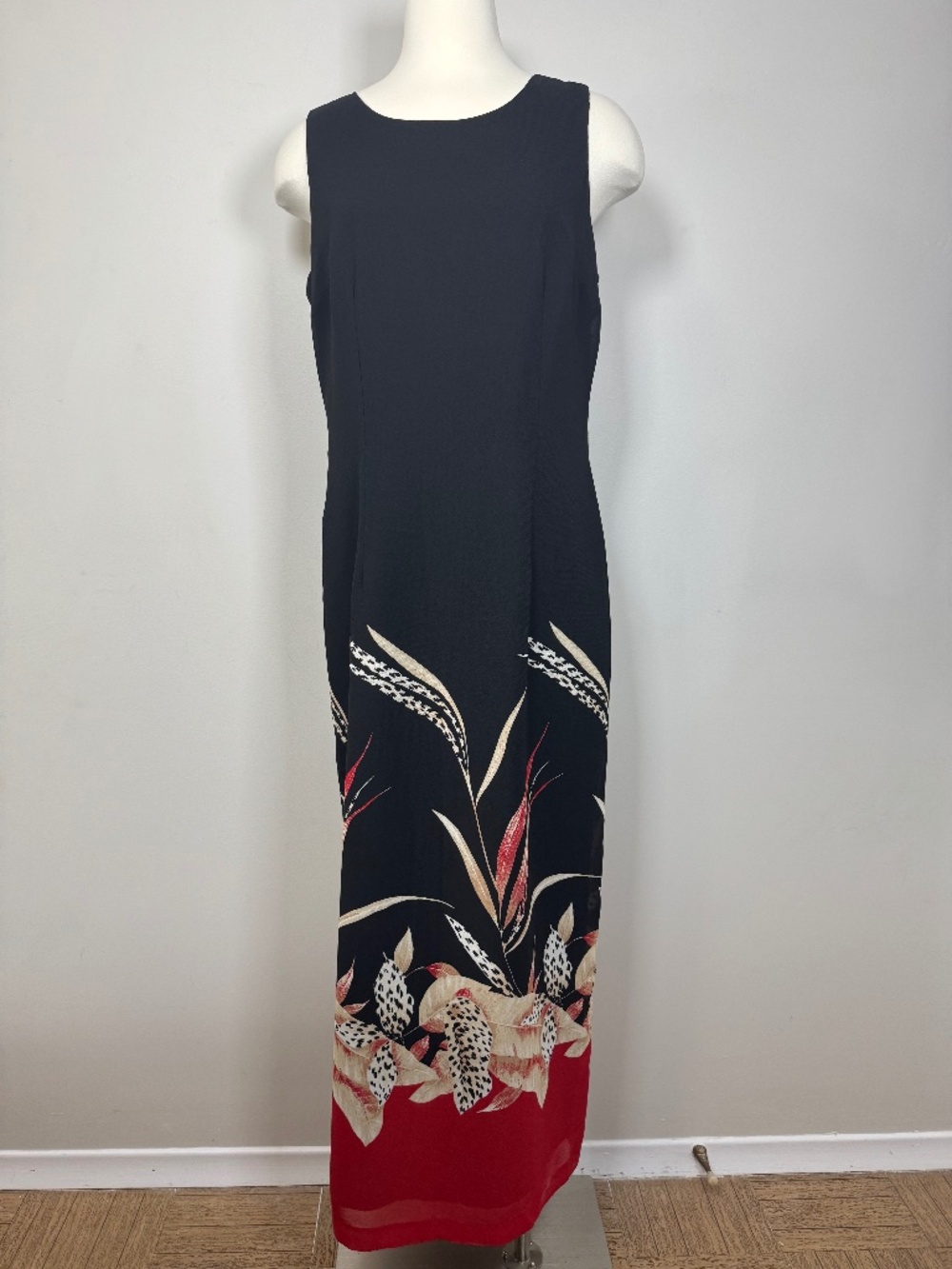 Vintage Moonlight Sleeveless Black Maxi Dress with Botanical Print 12